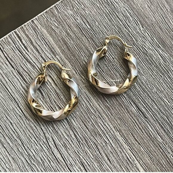Tri Colored Hoop Earrings. - Picture 1 of 4